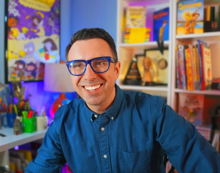 photo of smiling Jarrett in his studio